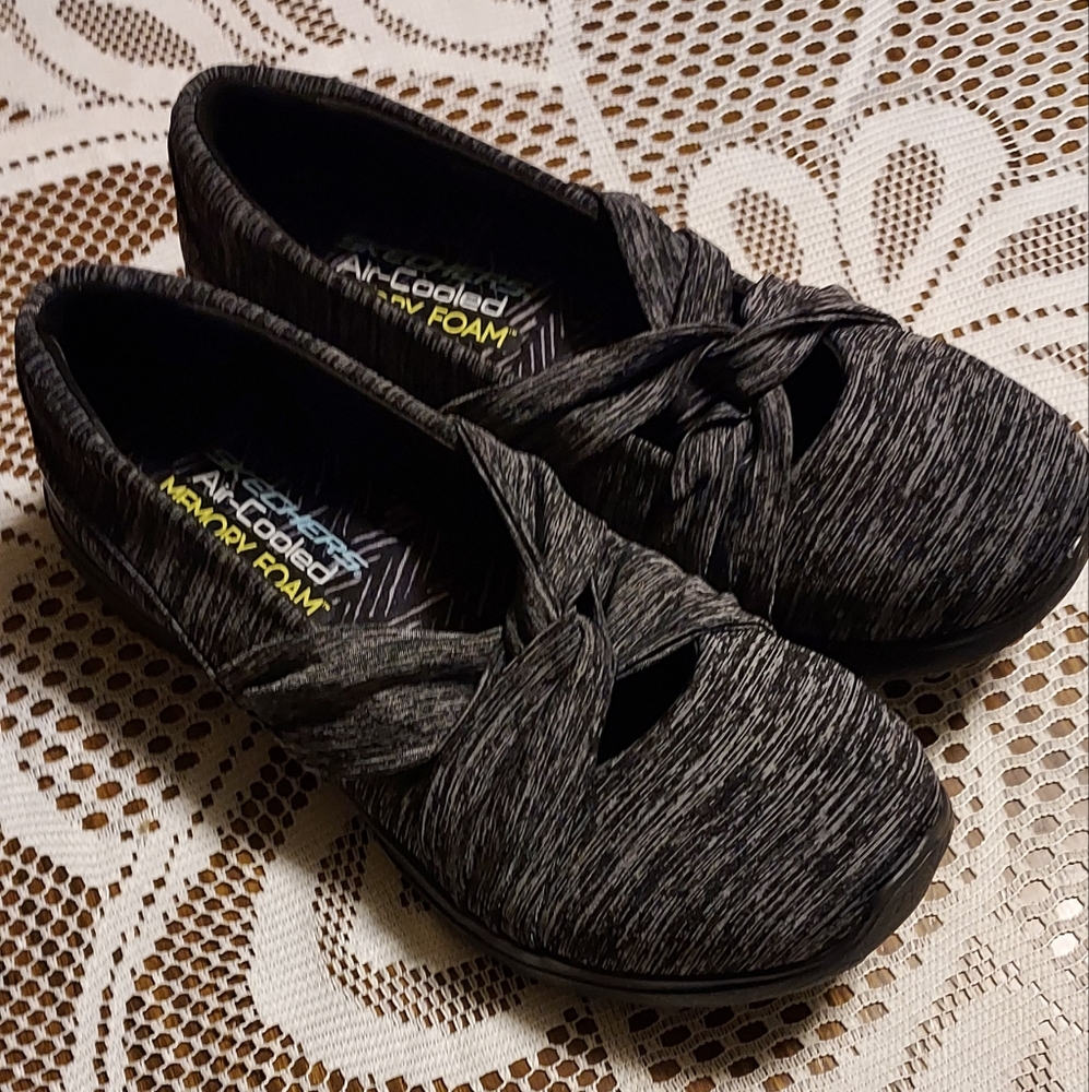 Size 9 Skechers Heathered Jersey Mary Jane's Black